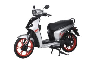 Bgauss C12i Scooter